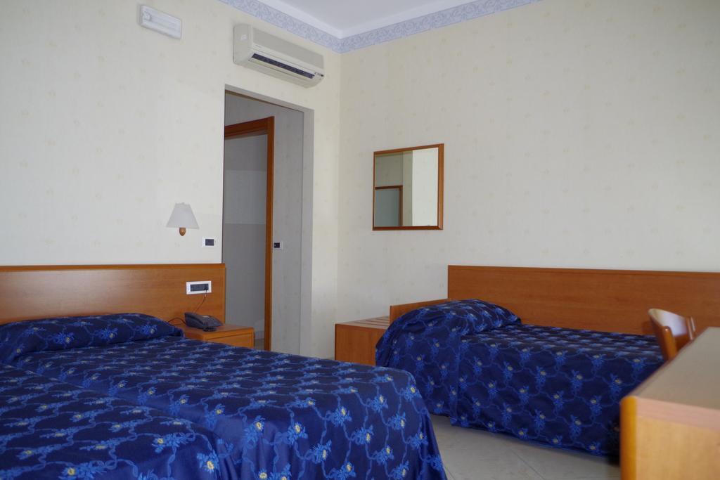 Hotel Kroma Ragusa Rum bild
