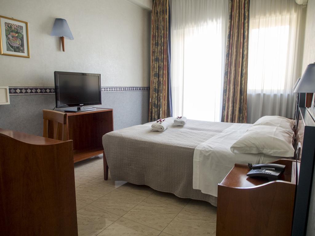 Hotel Kroma Ragusa Exteriör bild